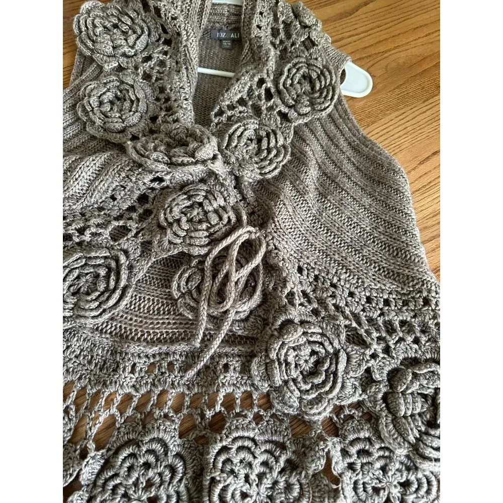 Roz & Ali Womens Crochet Knit Floral Vest 14/16 Wool Blend Sleeveless Open Front - Picture 10 of 10